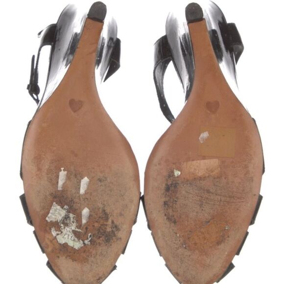 Vintage Moschino Strappy heels IT 39.5 or 9.5 from the Cheap & Chic line - Picture 5 of 5